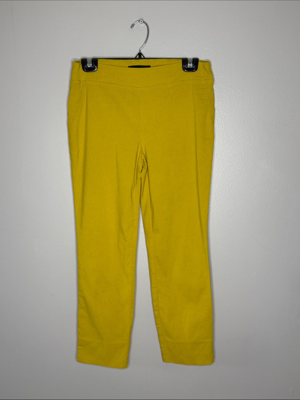 Jasmine & Juliana Yellow Slim Dress Pants Size 6